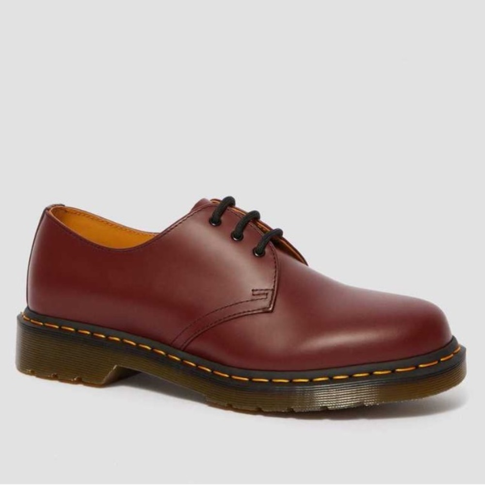 Dr Martens Cherry red. 1461 smooth Oxford shoes